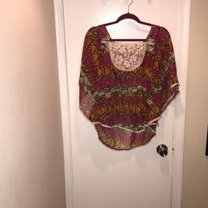 Flowy butterfly print top!!